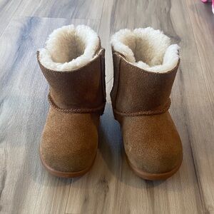 UGG Baby size 6 Chestnut Shearling Lined Boots